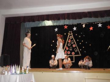 Vianočný program detí ZŠ s MŠ Vianočný program detí ZŠ s MŠ