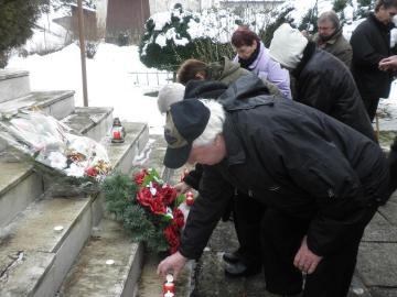 Oslavy pri pomníku - oslobodenie Utekáča Oslavy pri pomníku - oslobodenie Utekáča